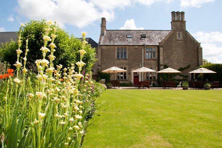 Stanton Manor Hotel Чипенхэм Экстерьер фото