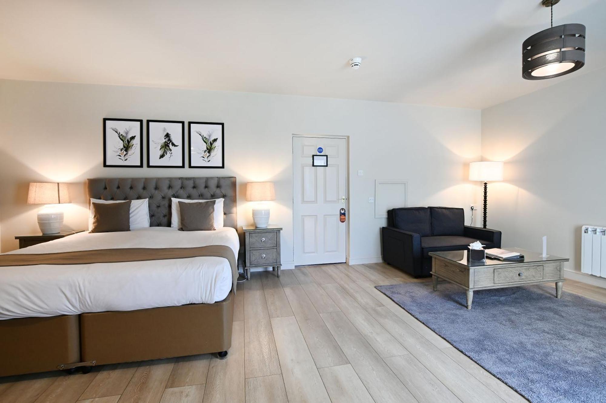 Stanton Manor Hotel Чипенхэм Экстерьер фото