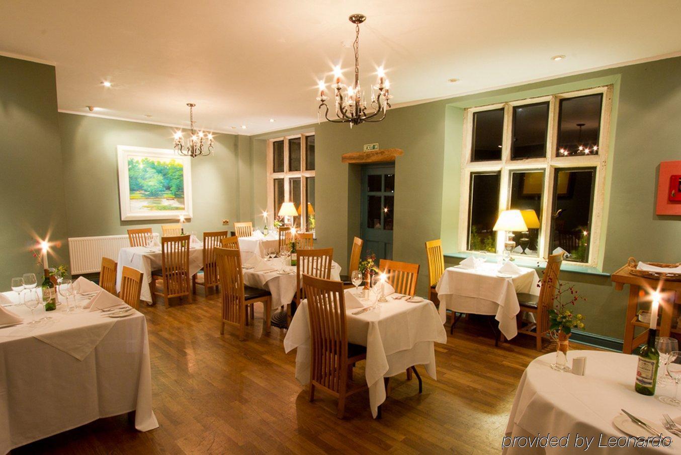 Stanton Manor Hotel Чипенхэм Экстерьер фото