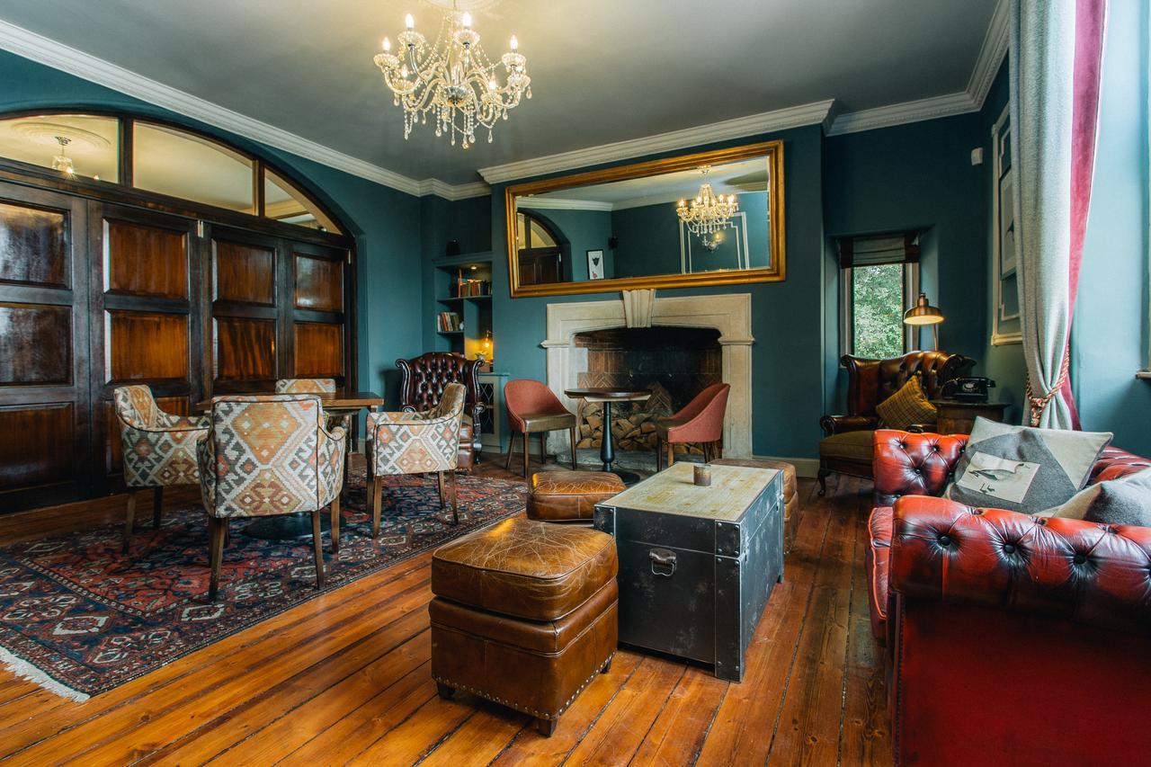 Stanton Manor Hotel Чипенхэм Экстерьер фото